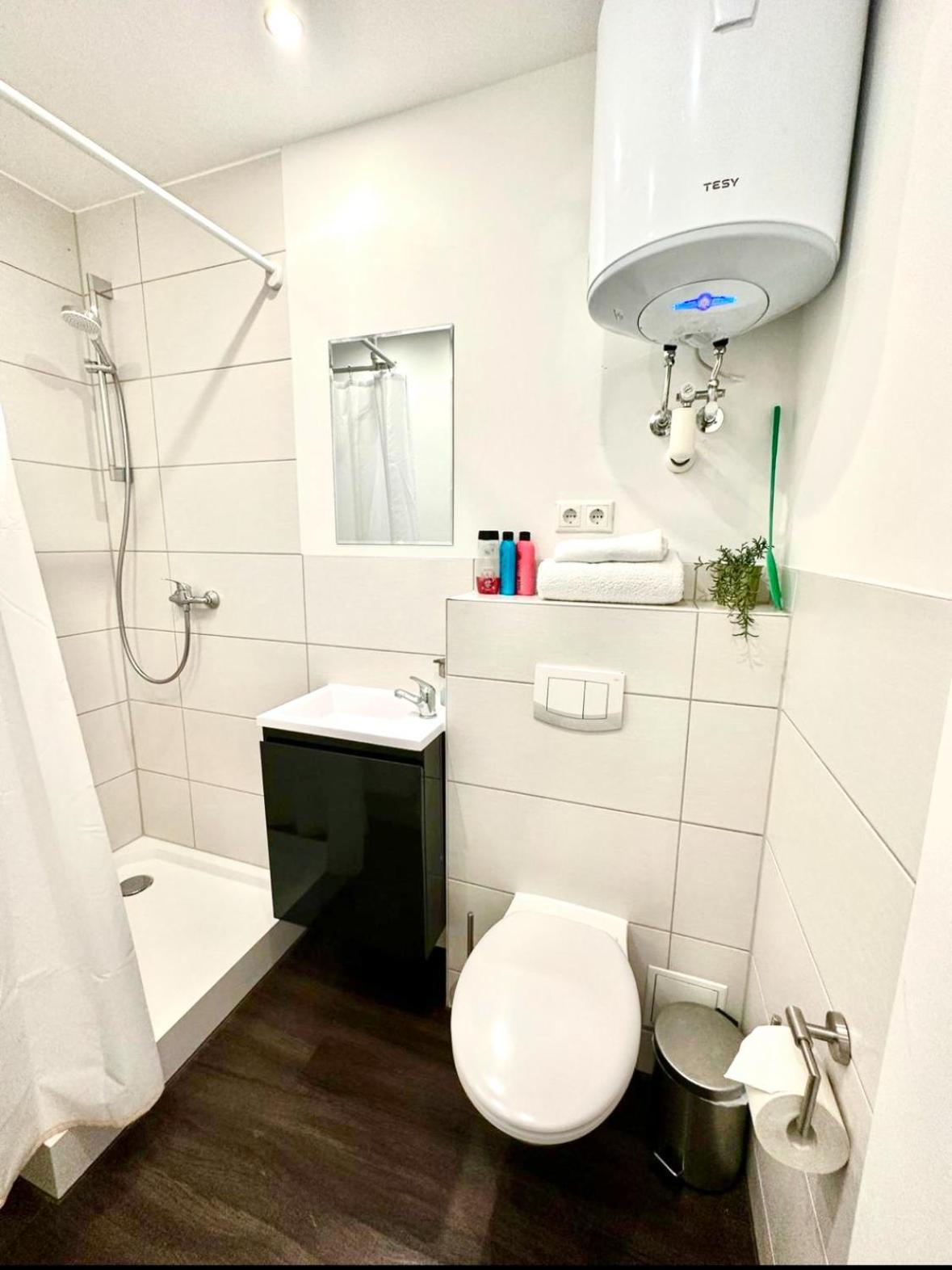 Zentrales Apartment Mit Terrasse Bremen Eksteriør billede